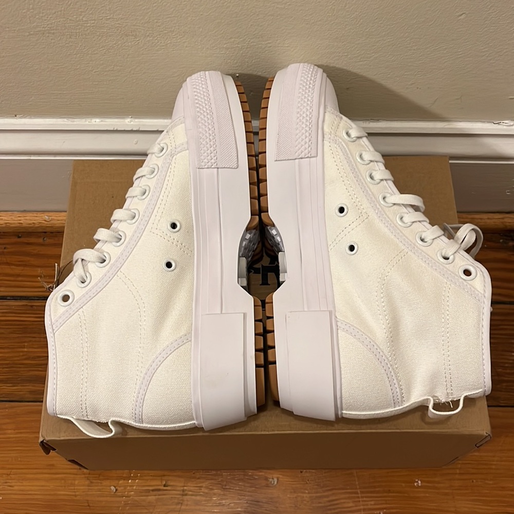 NEW Adidas Nizza Trek White Platform Sneaker Size 7 - Picture 9 of 11